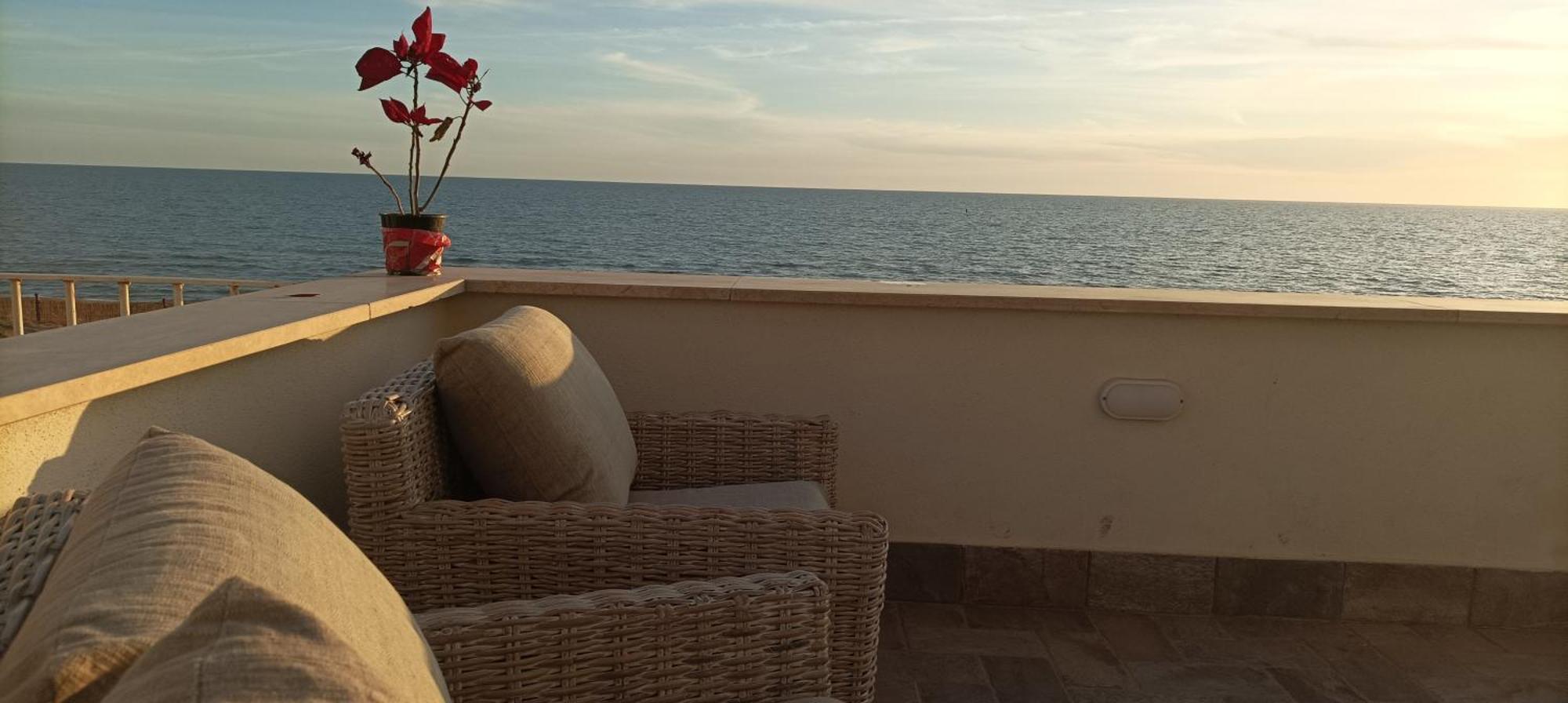 The Suite On The Beach Torvaianica Exterior foto